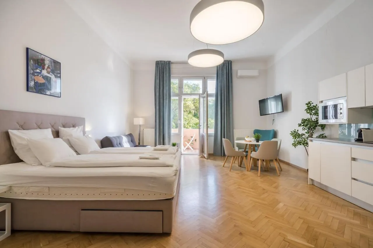 Tcb Regi Apartment Budapest